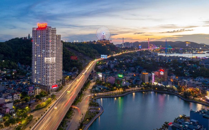 Ramada Hotel & Suites by Wyndham Halong Bay View